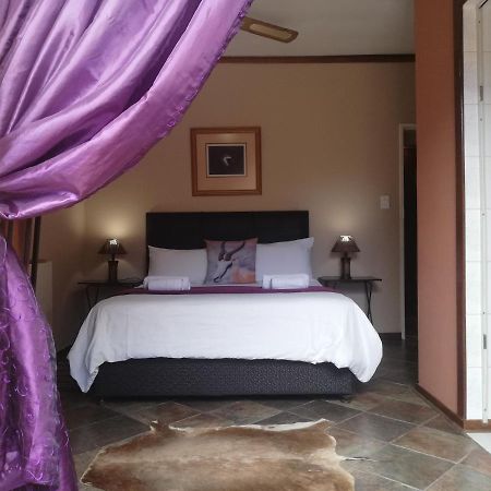 Safari Guesthouse Vryburg 外观 照片