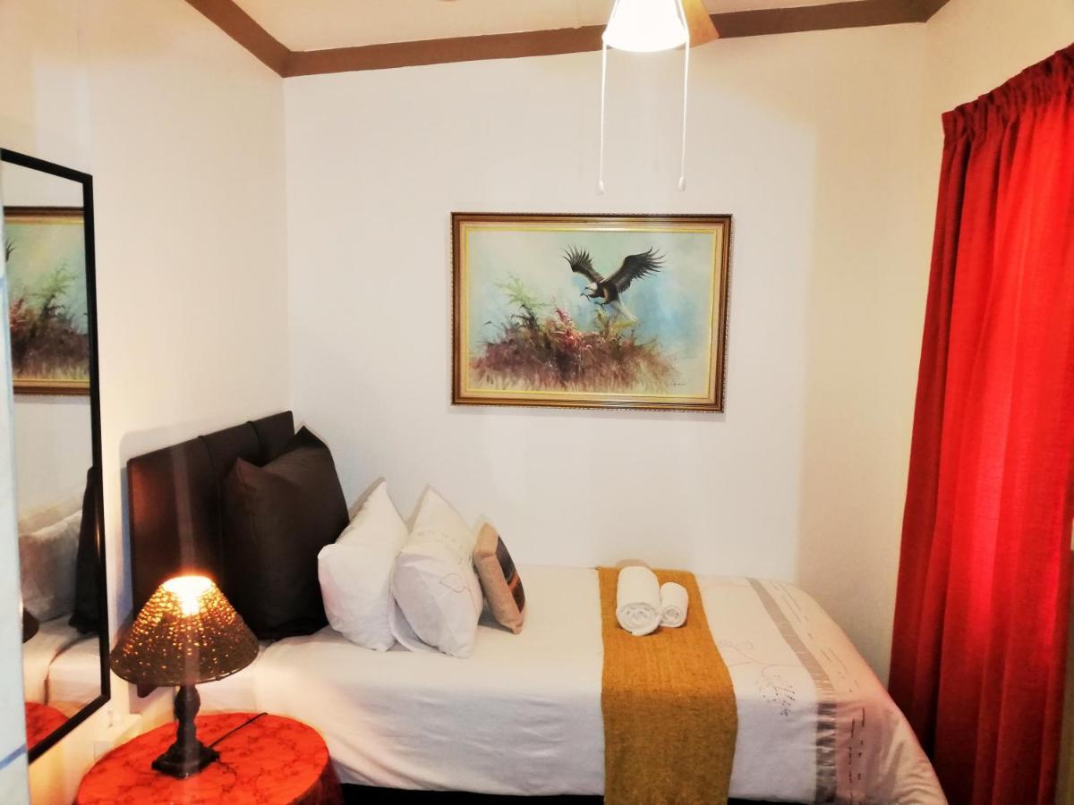 Safari Guesthouse Vryburg 外观 照片